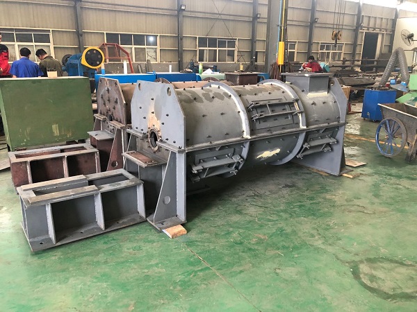 臥式強(qiáng)力混合機(jī)的工作原理及混合方式介紹 臥式強(qiáng)力混合機(jī)的工作原理及混合方式介紹